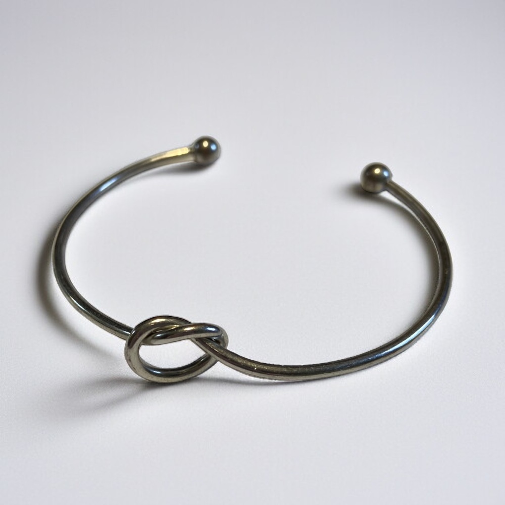 🍭5 for $20🍭 Silver Knot Open Cuff Bracelet CC O
